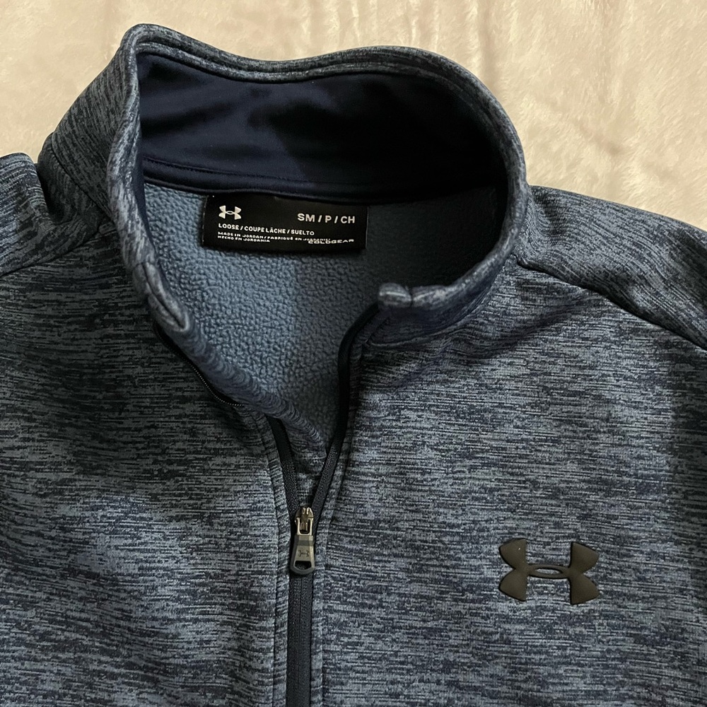 Under armor fleece size medium blue